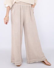 Load image into Gallery viewer, Linen and Cotton Blend Trousers