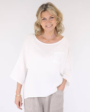 Load image into Gallery viewer, Linen and Cotton Blend Pocket Top