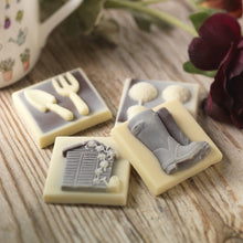 Load image into Gallery viewer, Chocolate Gardening Selection Box