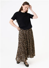 Load image into Gallery viewer, Leopard Print Chiffon Pleated Skirt