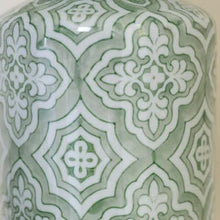 Load image into Gallery viewer, Lamp Marocchina With White Shade