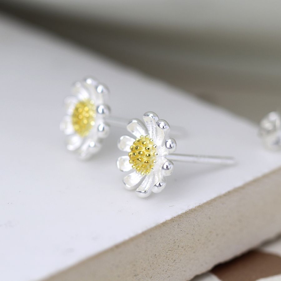 Sterling silver and yellow gold daisy stud earrings