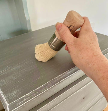 Using Annie Sloan Chalk Paint Wax
