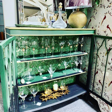 10 Beautiful Ways to Use Annie Sloan Amsterdam Green Chalk Paint