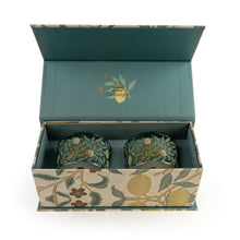 Load image into Gallery viewer, Set of 2 Candles - Vintage Fruits 6PK
