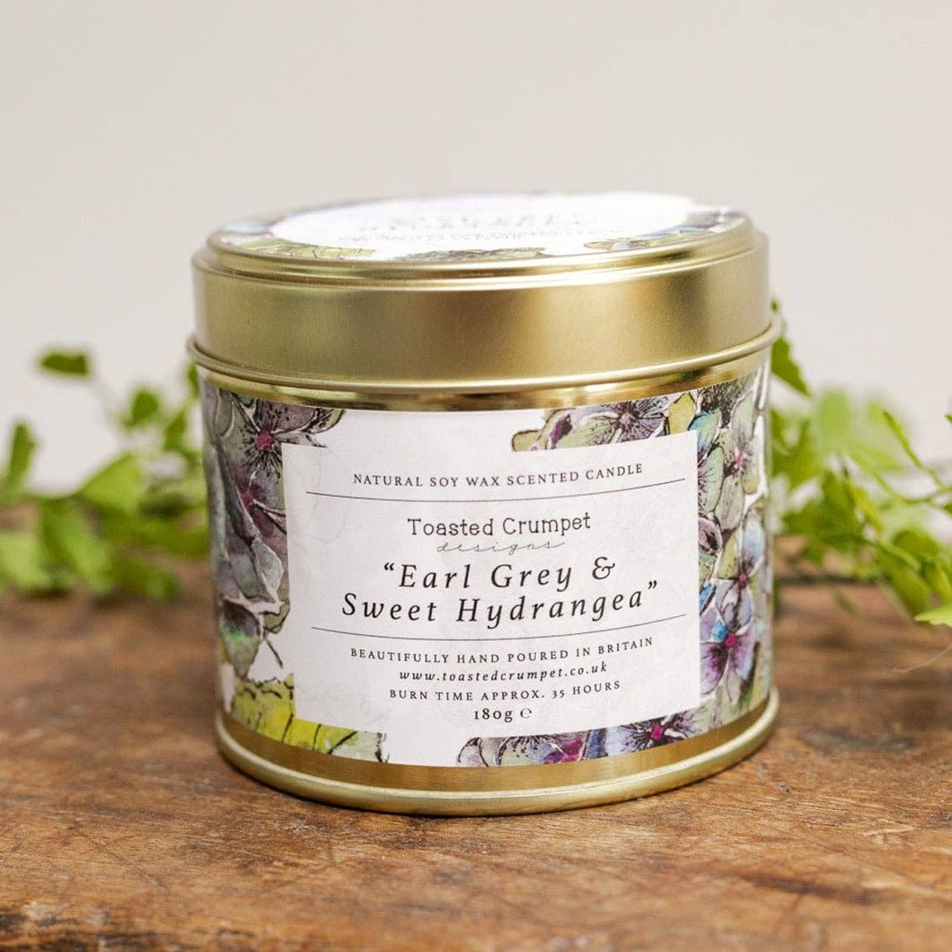 Earl Grey & Sweet Hydrangea Candle in a Matt Gold Tin