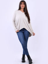 Load image into Gallery viewer, Batwing V-Neck Lagenlook Knitted Top
