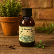 Load image into Gallery viewer, GARDENER&#39;S COLLECTION - HAND SCRUB
