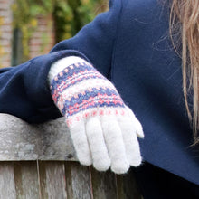 Load image into Gallery viewer, Cream and coral mix fair isle gloves
