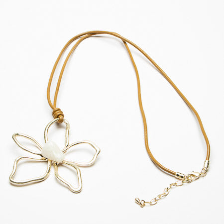 Flower Pendant Necklace