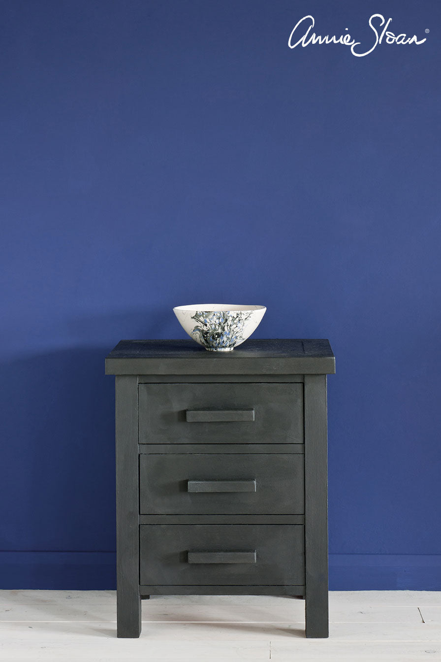 Graphite Chalk Paint™ by Annie Sloan