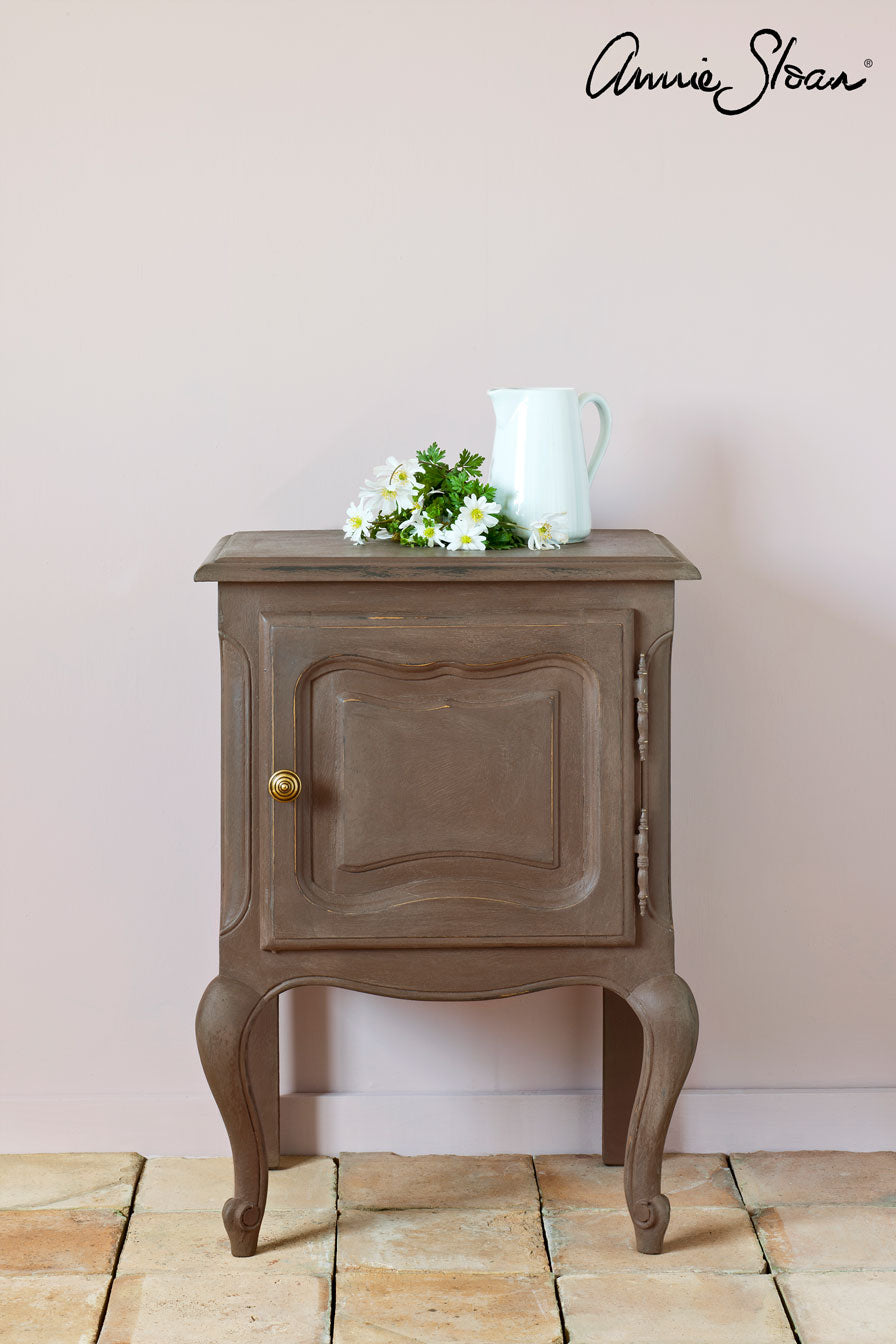 Small cupboard painted in Annie Sloan Honfleur Chalk Paint