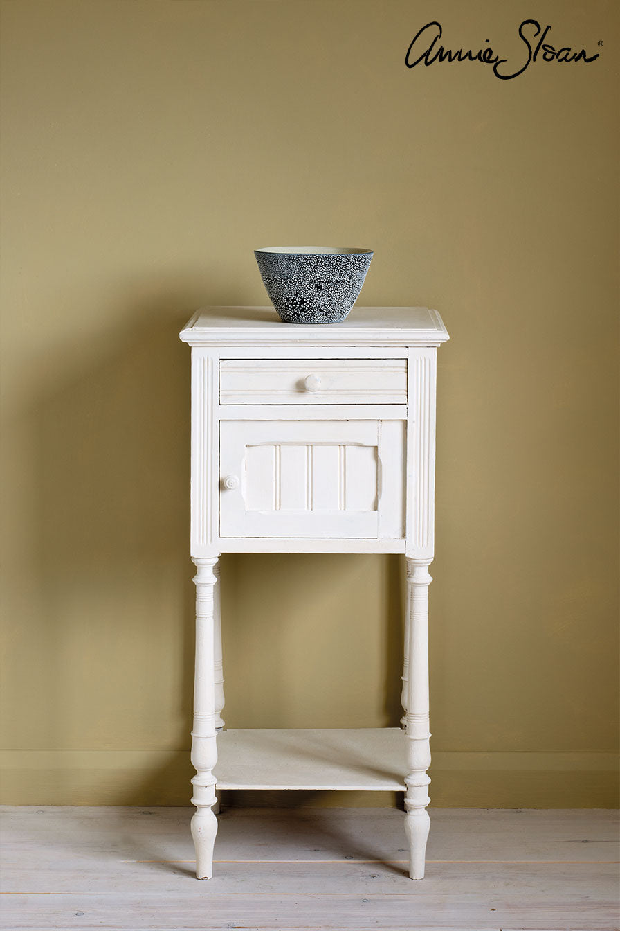 Vintage side table painted in Annie Sloan Original Chalk paint