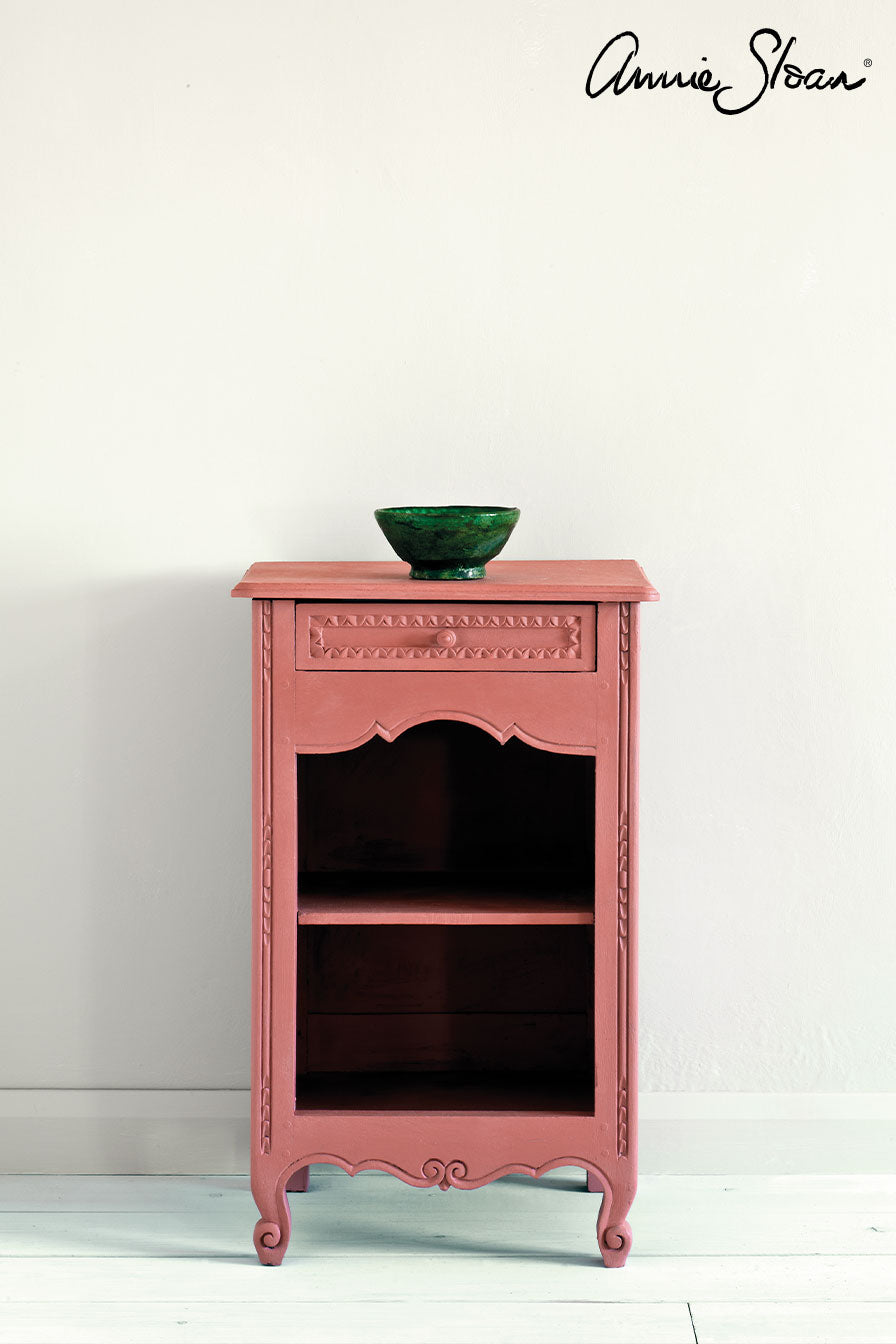 Side table painted in Annie Sloan Scandinavian Pink Chalk Paint