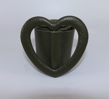 Load image into Gallery viewer, Leather Belt - Heart
