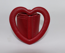 Load image into Gallery viewer, Leather Belt - Heart
