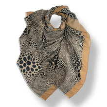 Load image into Gallery viewer, Leopard dots print scarf
