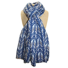 Load image into Gallery viewer, Chevron Lines Scarf
